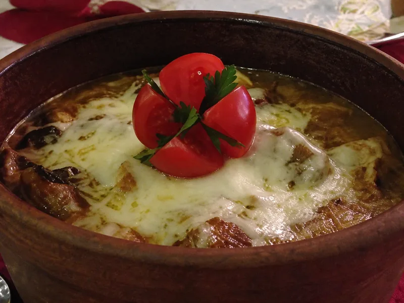 Тава со пилешко месо